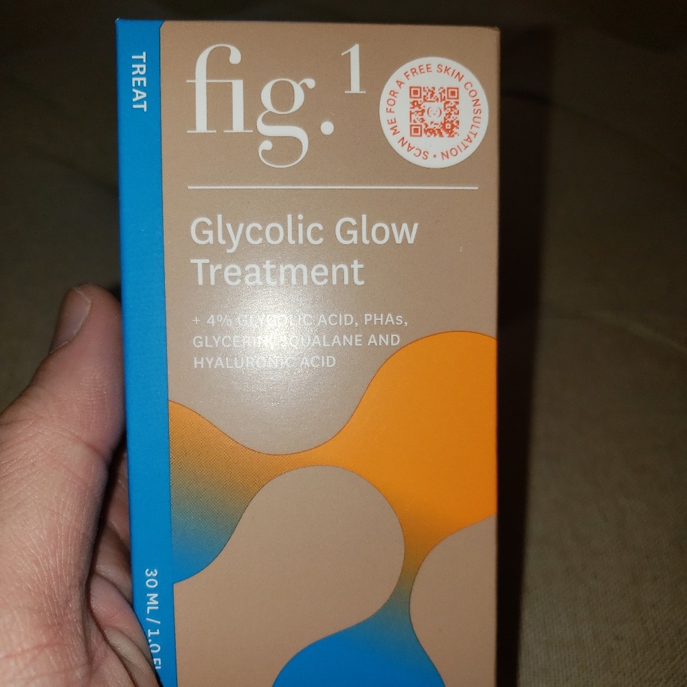 NIB Fig 1 Glycolic Glow Treatment
